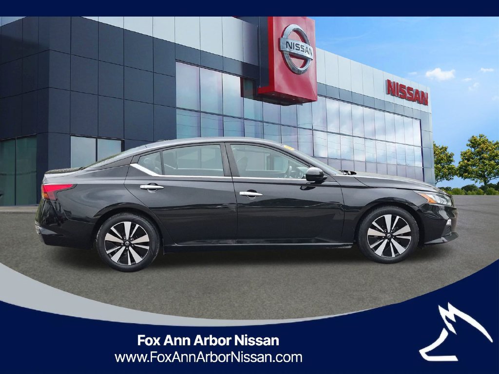 Used 2022 Nissan Altima 2.5 SV FWD image 6