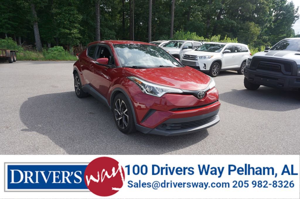 Used 2018 Toyota C-HR XLE FWD image 1