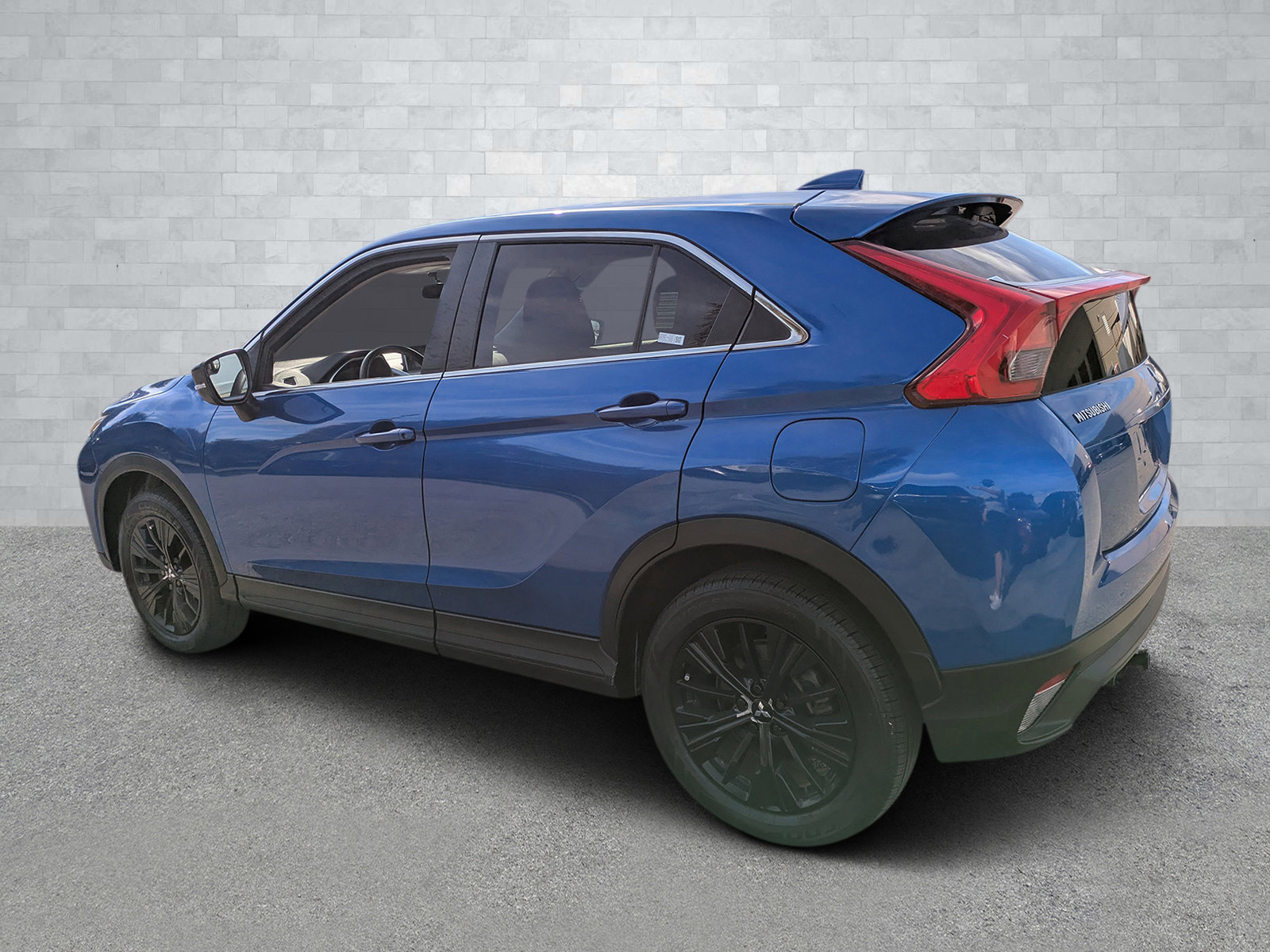 Used 2018 Mitsubishi Eclipse Cross LE image 7