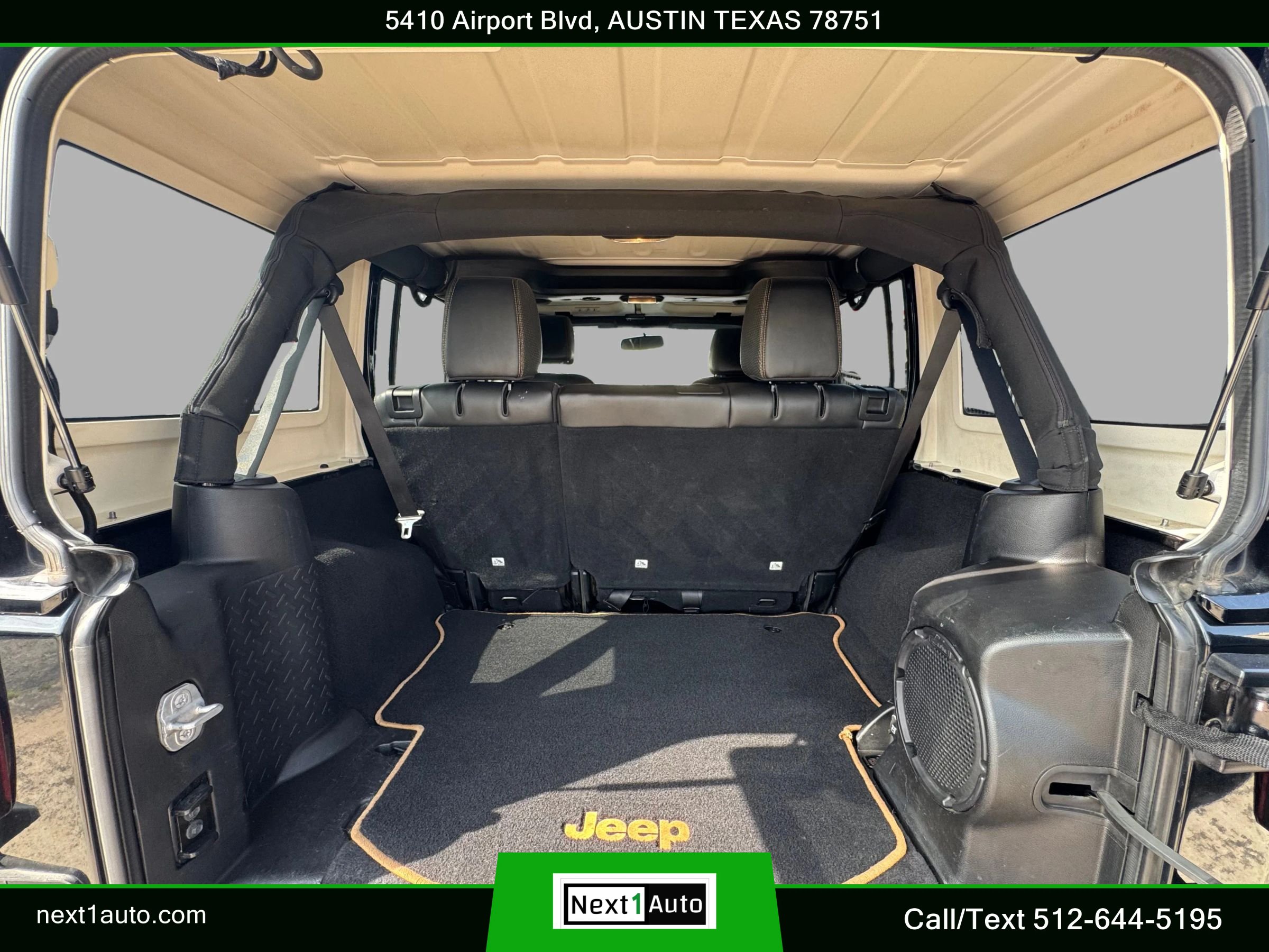 Used 2014 Jeep Wrangler Unlimited Sahara AWD/4WD image 31