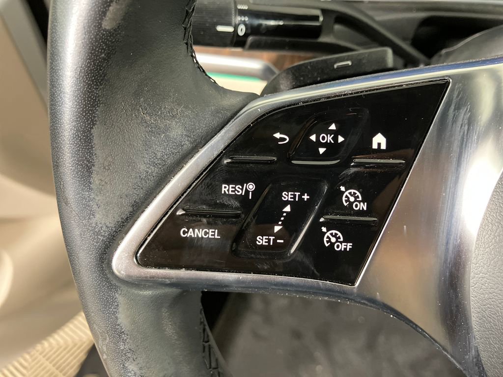 Used 2024 Mercedes-Benz CLE 300 4MATIC Cabriolet image 17