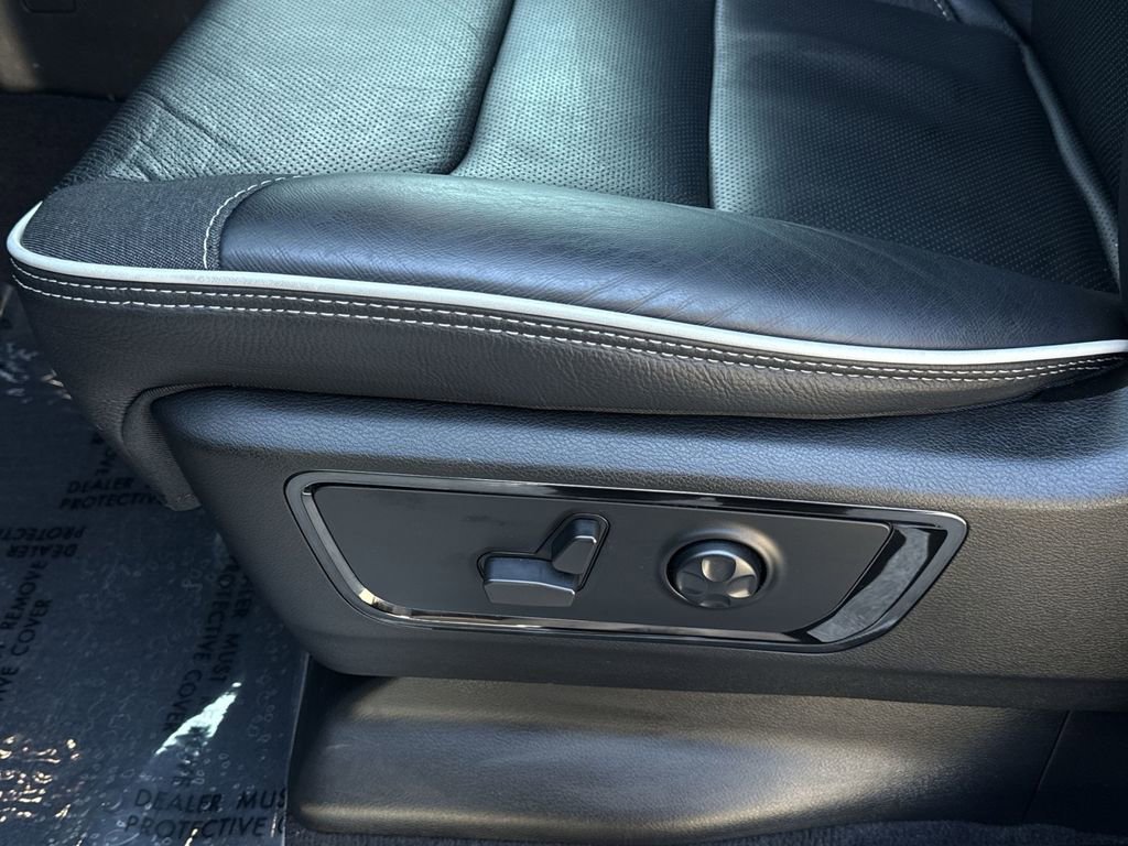 Used 2025 RAM 1500 Limited AWD/4WD image 14