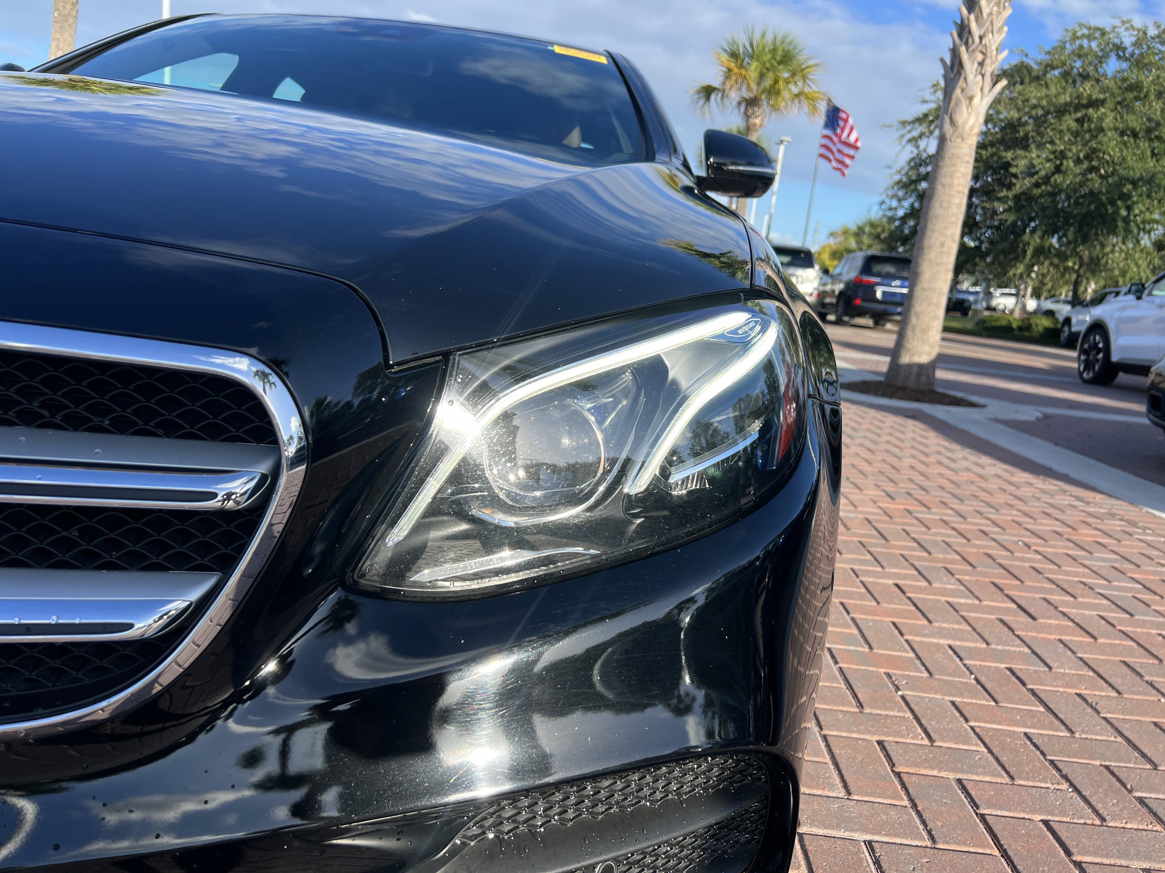 Used 2020 Mercedes-Benz E 350 4MATIC Sedan image 6