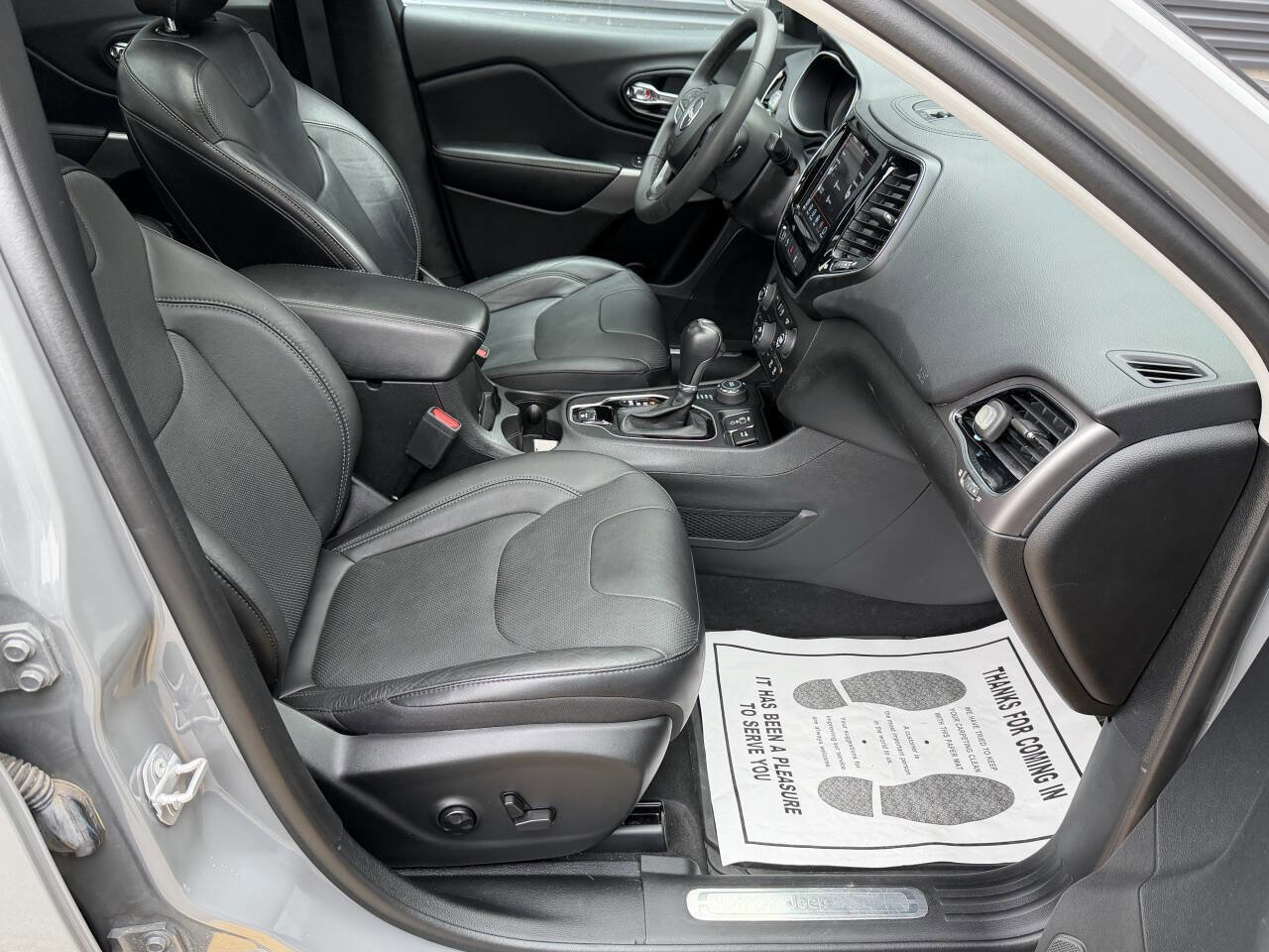 Used 2021 Jeep Cherokee Limited image 19