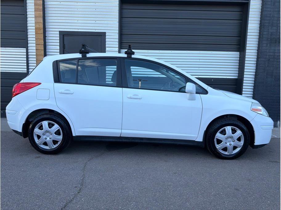 Used 2011 Nissan Versa 1.8 S w/ PWR Plus Pkg FWD image 10