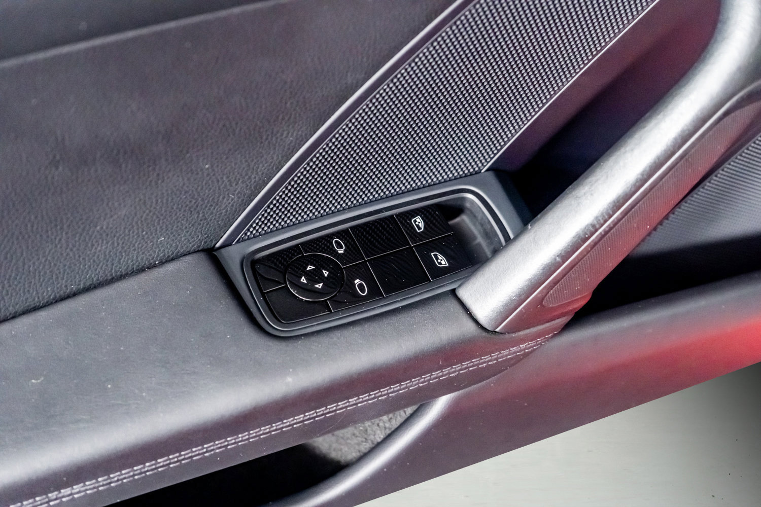 Used 2020 Porsche 911 Carrera 4S w/ Sport Package image 37