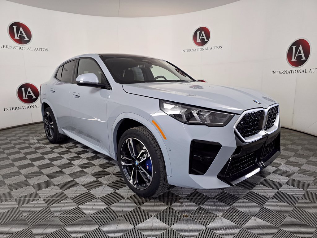 New 2026 BMW X2 xDrive28i w/ M Sport Package AWD/4WD image 1