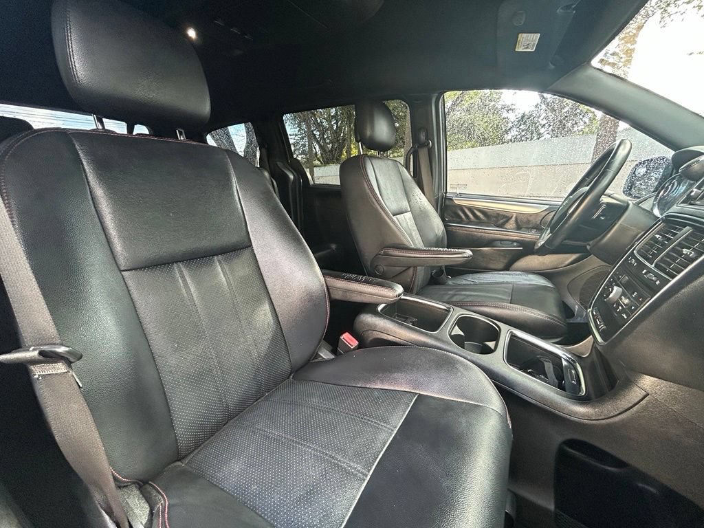 Used 2019 Dodge Grand Caravan GT FWD image 30
