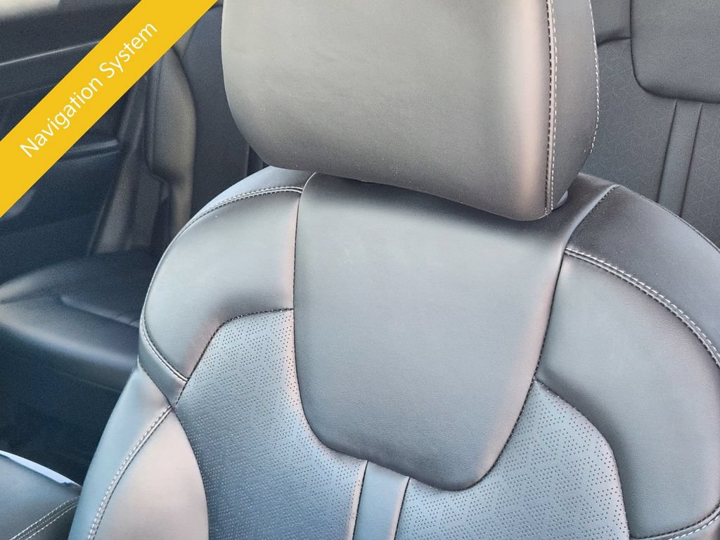 Certified 2023 Kia Sorento SX AWD/4WD image 11