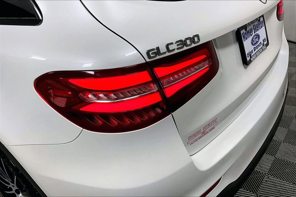 Used 2019 Mercedes-Benz GLC 300 w/ AMG Line image 29