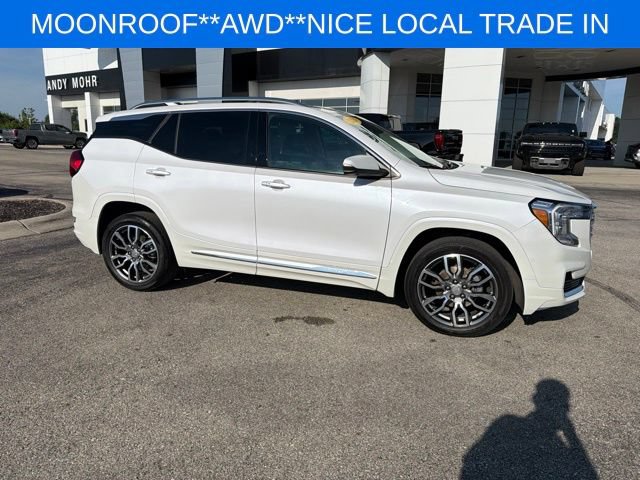 Used 2024 GMC Terrain Denali w/ Denali Premium Package AWD/4WD image 13