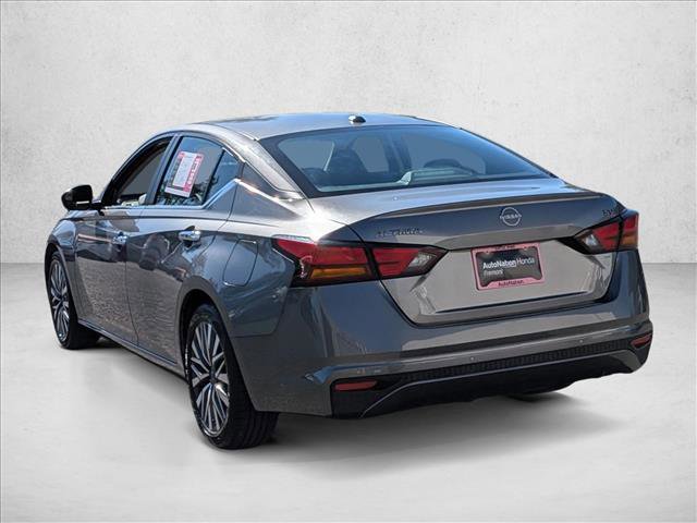 Used 2023 Nissan Altima 2.5 SV FWD image 8