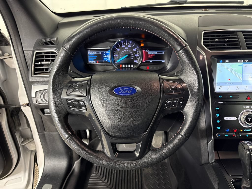 Certified 2019 Ford Explorer Sport w/ Equipment Group 401A AWD/4WD image 17