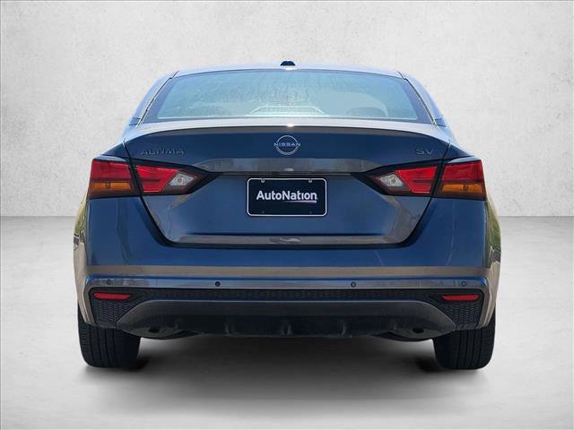 Used 2024 Nissan Altima 2.5 SV image 7