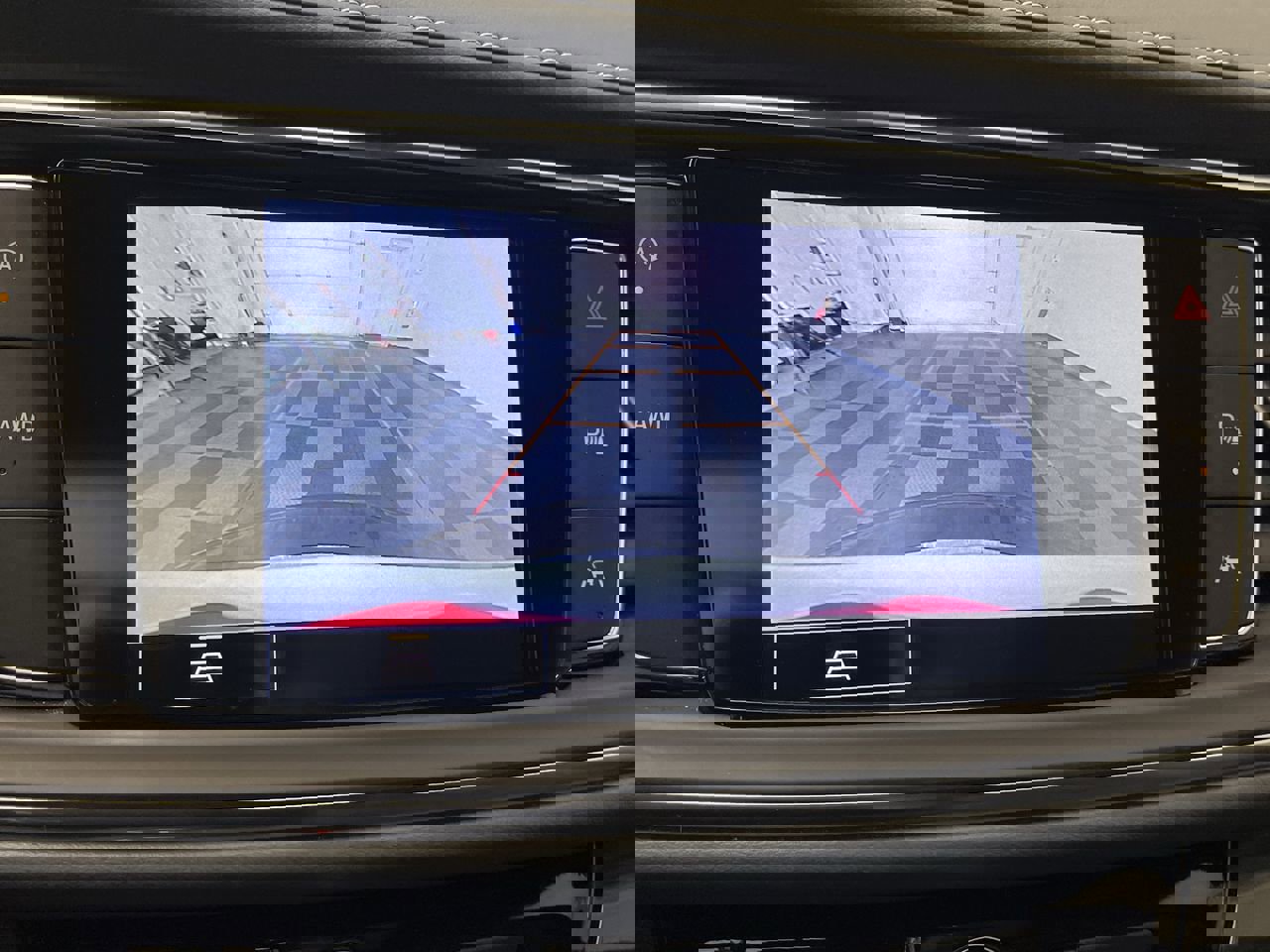 Certified 2024 Buick Enclave Essence w/ Experience Buick Package image 5