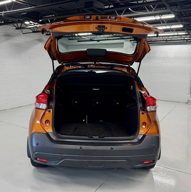 Used 2020 Nissan Kicks SV image 9