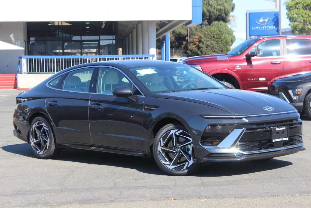 New 2026 Hyundai Sonata SEL FWD image 1