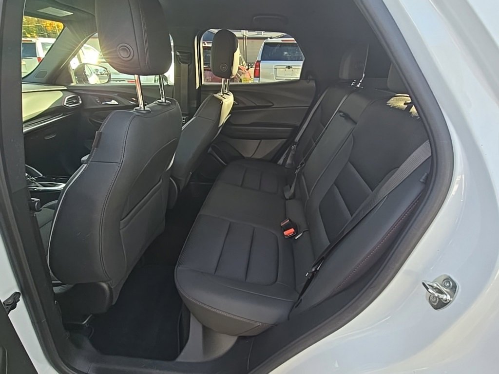 Used 2022 Chevrolet TrailBlazer RS image 28