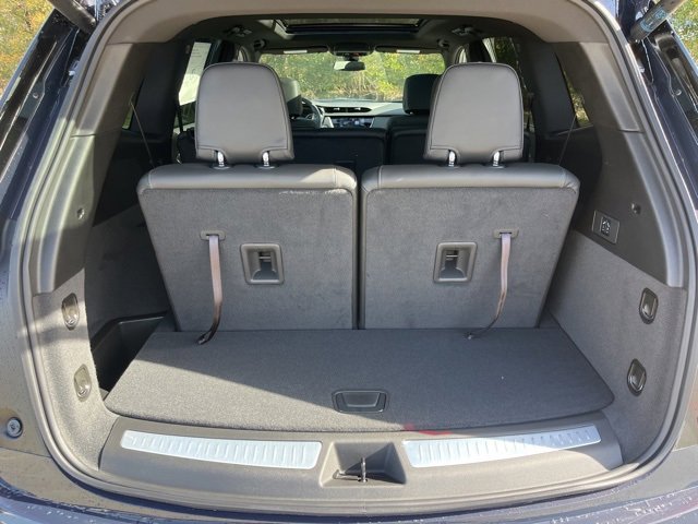 New 2025 Cadillac XT6 Luxury image 5