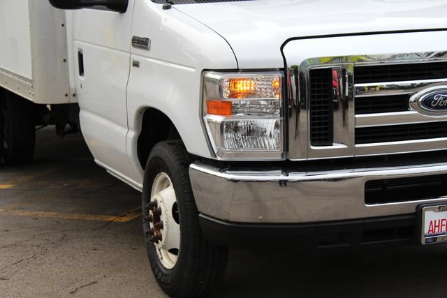 Used 2019 Ford E-350 and Econoline 350 Super Duty w/ Power Windows & Locks Group RWD image 2
