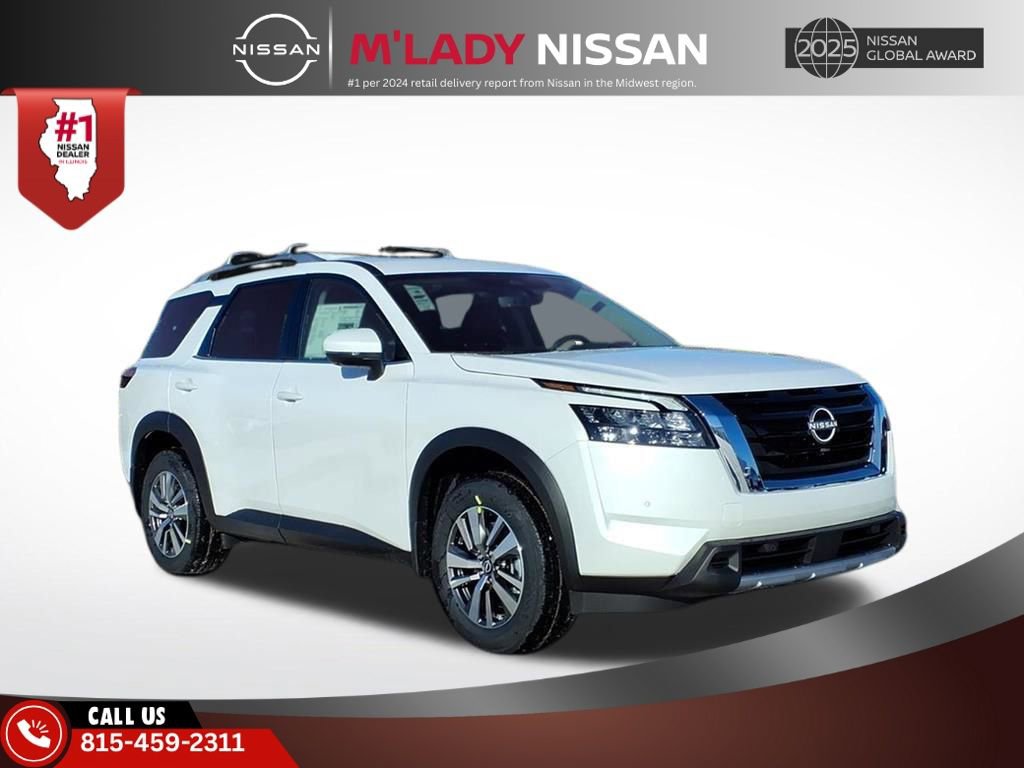 New 2025 Nissan Pathfinder SL image 1