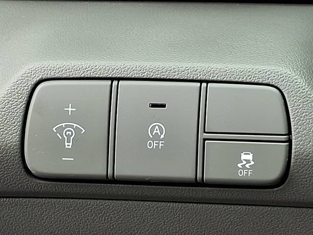 Certified 2024 Hyundai Elantra SE FWD image 24