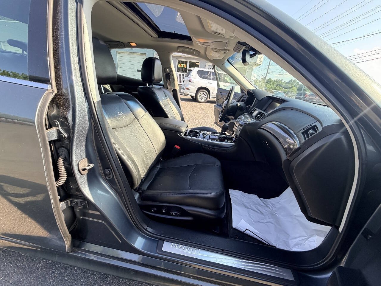 Used 2011 INFINITI M37 x w/ Premium Pkg AWD/4WD image 56
