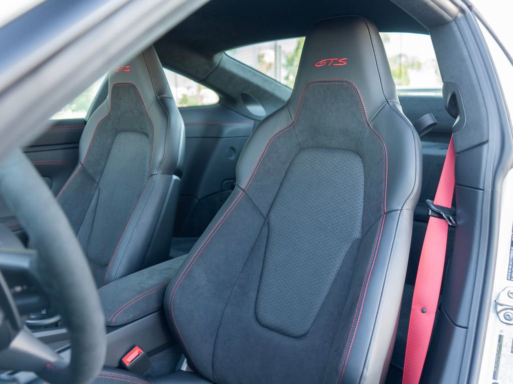 New 2026 Porsche 911 Carrera GTS image 4