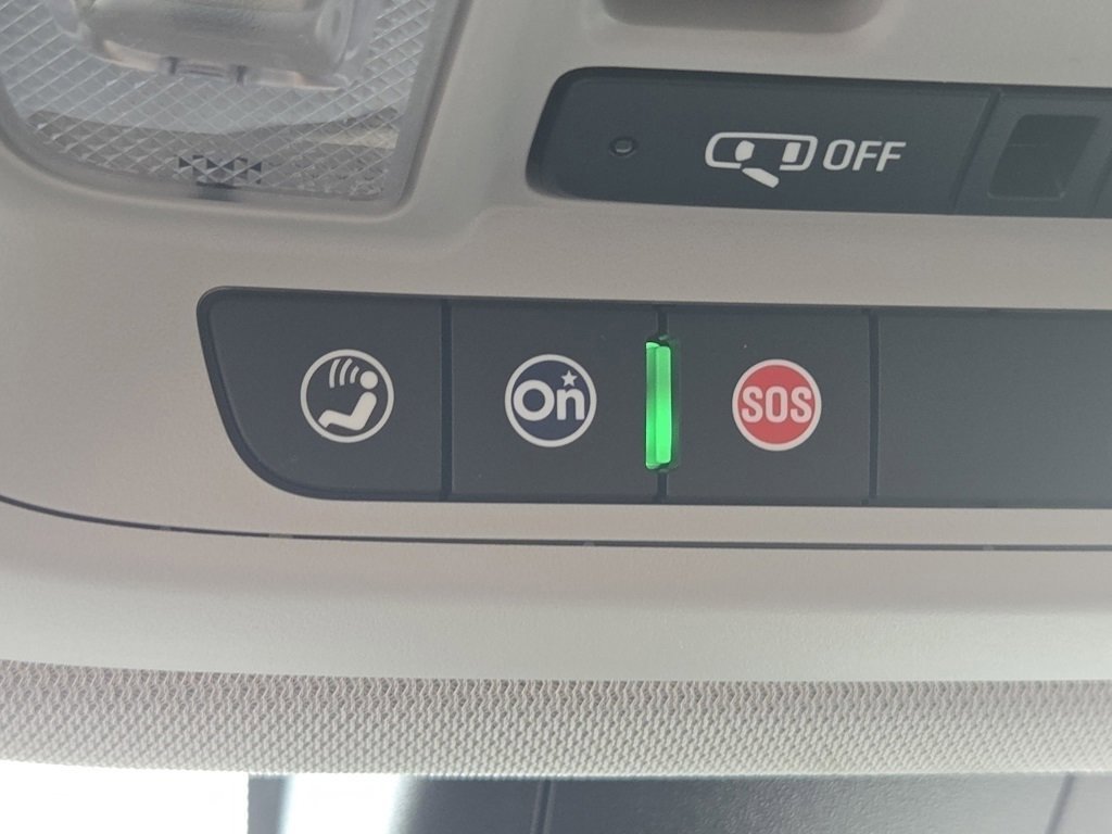 Used 2020 Chevrolet Traverse LT w/ LT Premium Package image 21