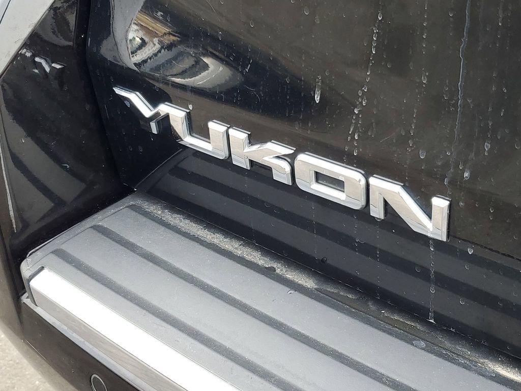 Used 2015 GMC Yukon Denali w/ Premium Package image 40