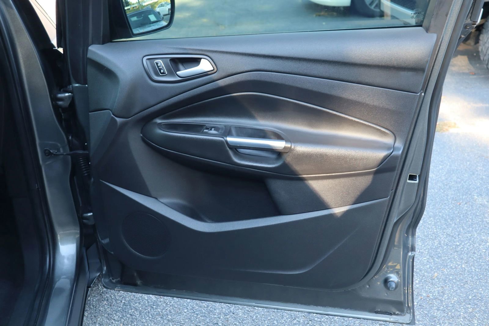 Used 2013 Ford Escape Titanium w/ Parking Technology Pkg image 15