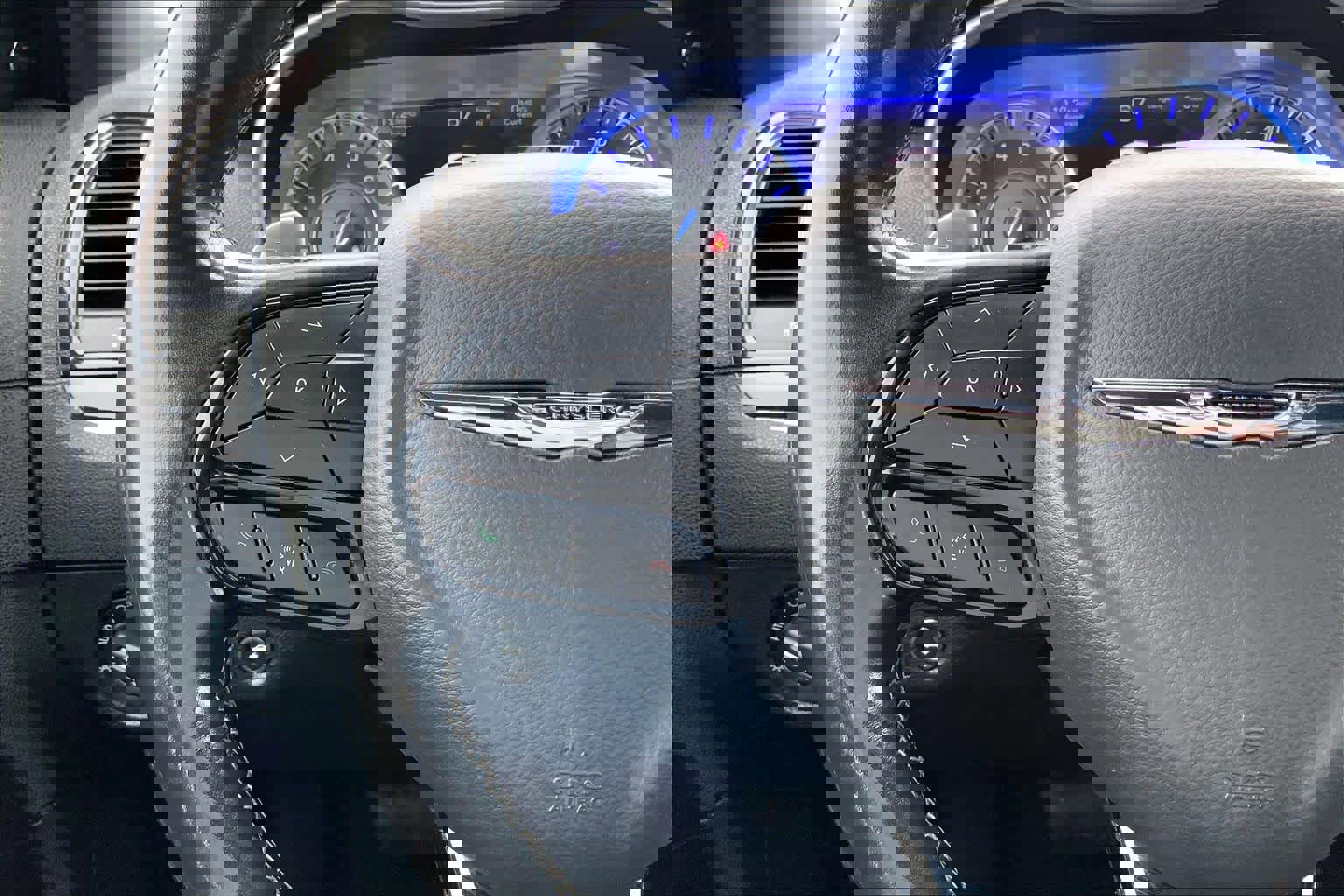 Used 2021 Chrysler 300 S image 23