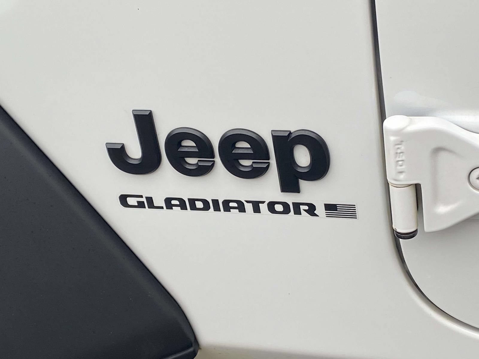 Used 2023 Jeep Gladiator Sport AWD/4WD image 10