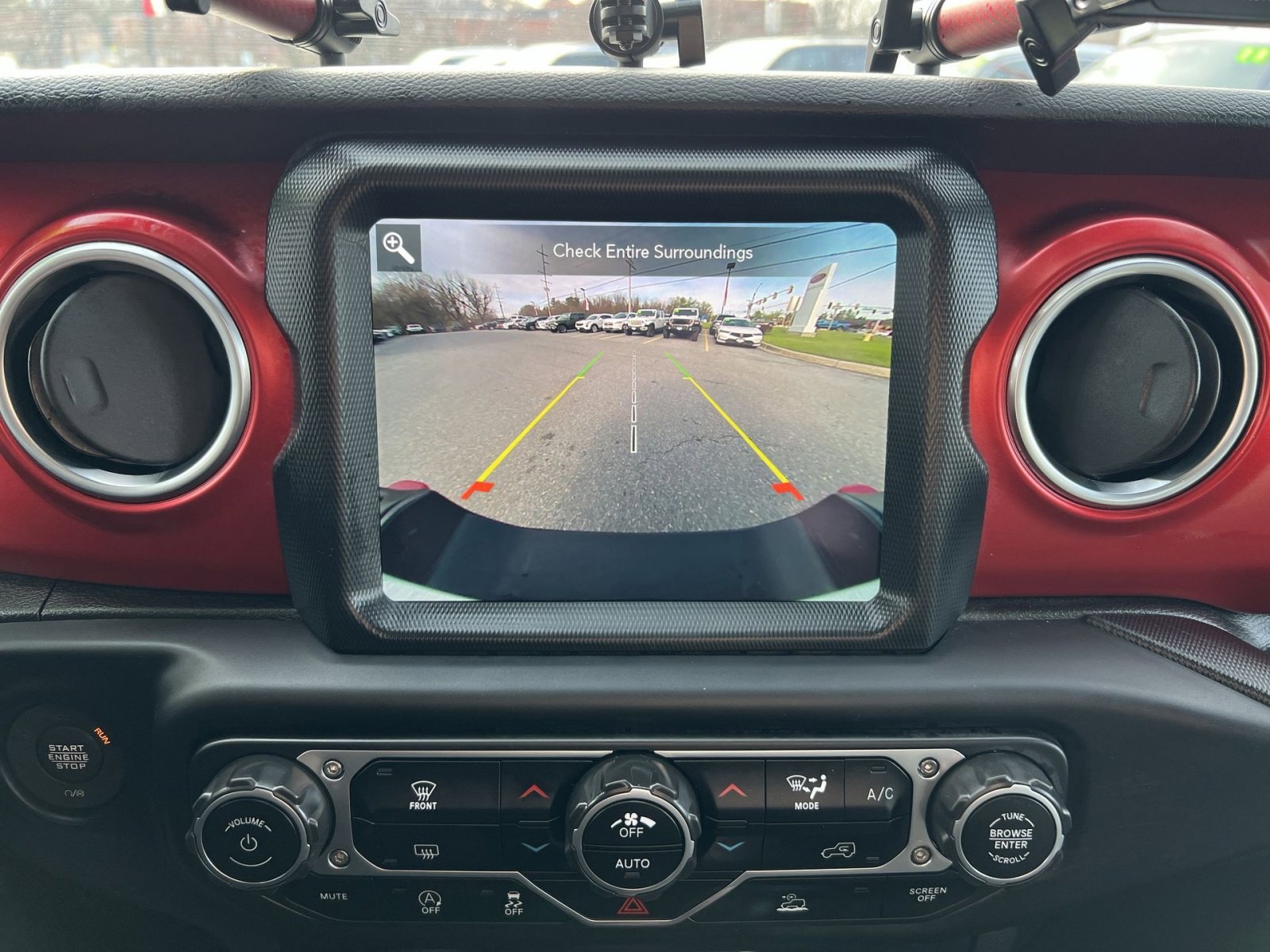 Used 2023 Jeep Gladiator Rubicon w/ Trailer Tow Package image 18