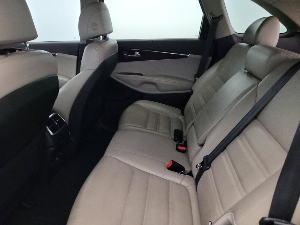 Used 2017 Kia Sorento EX w/ EX V6 Premium Package AWD/4WD image 18