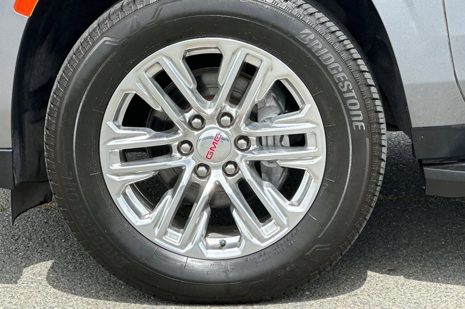 Used 2022 GMC Yukon XL SLT w/ SLT Luxury Package RWD image 27