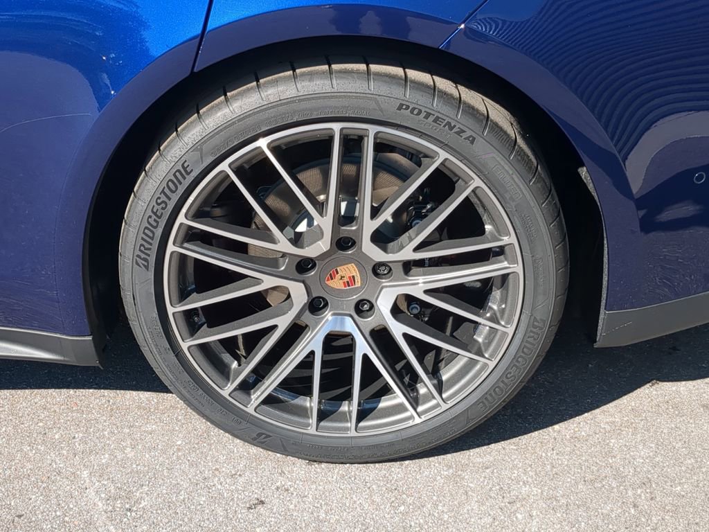 New 2026 Porsche Panamera image 12
