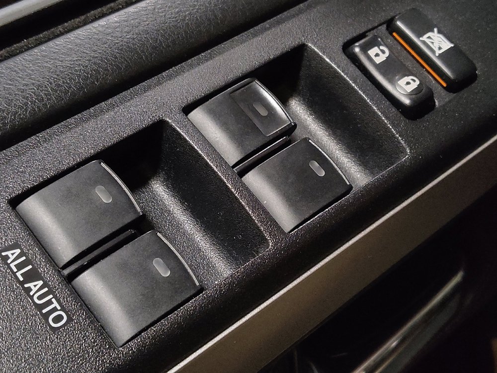 Used 2017 Toyota 4Runner SR5 RWD image 27