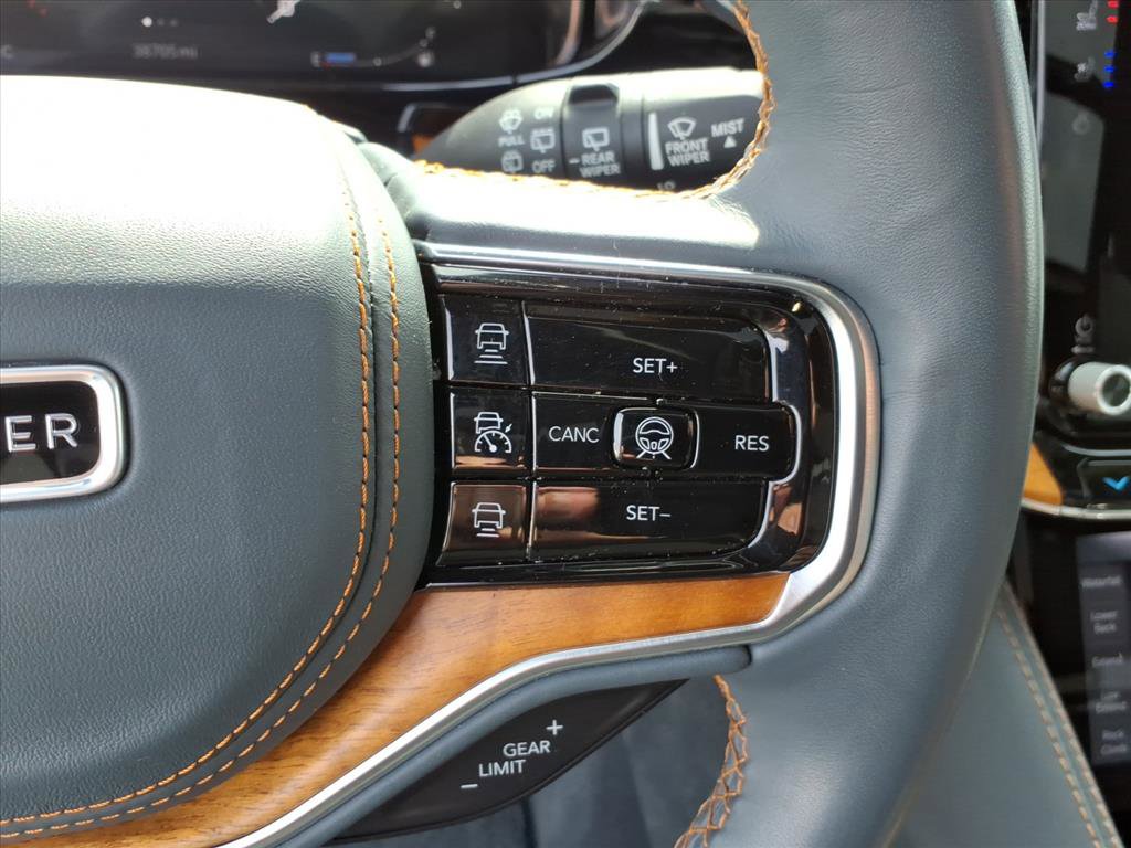 Used 2022 Jeep Grand Wagoneer Series II w/ Convenience Group III image 22