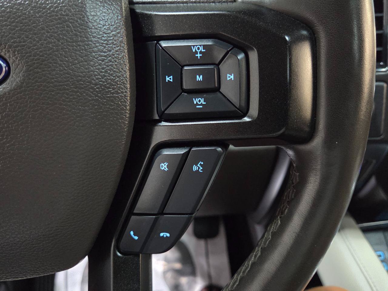Used 2018 Ford Expedition Limited w/ Equipment Group 301A AWD/4WD image 48