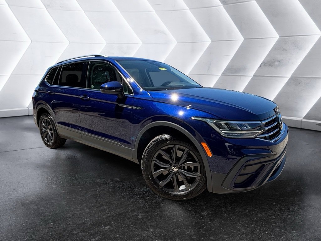 Used 2024 Volkswagen Tiguan SE AWD/4WD image 5