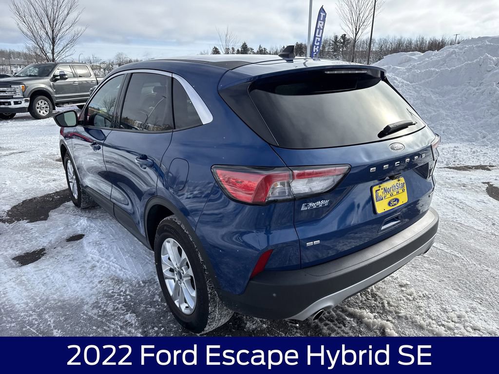 Used 2022 Ford Escape SE w/ Cold Weather Package image 9