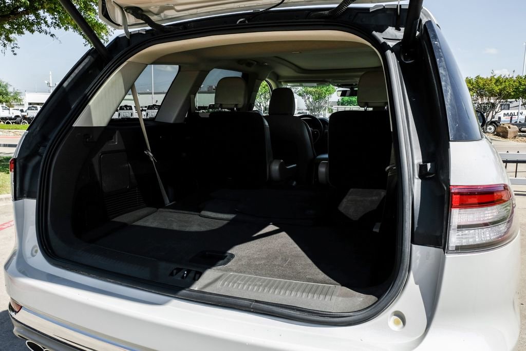 Used 2023 Lincoln Aviator AWD w/ Premium Package image 53