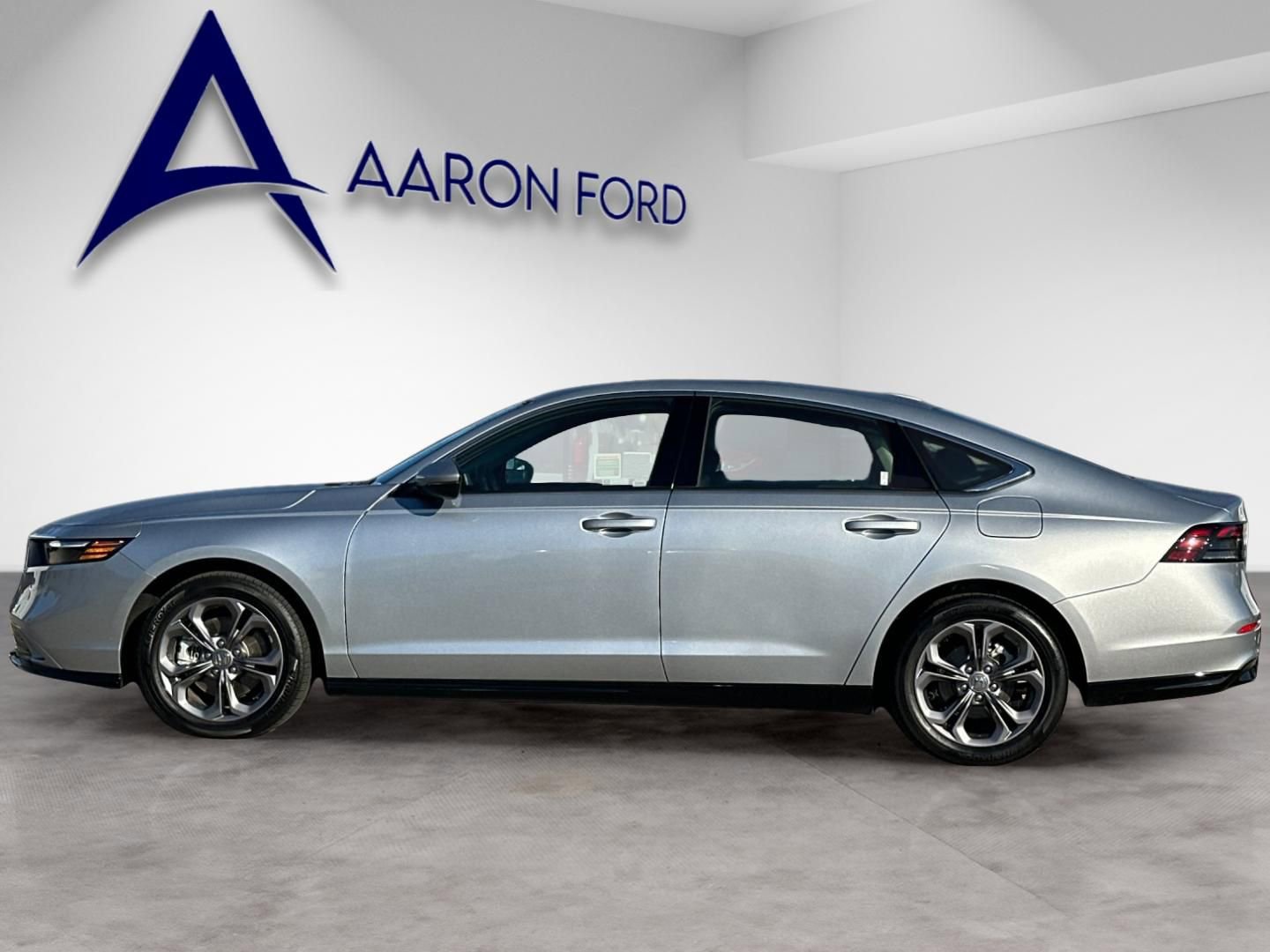 Used 2025 Honda Accord EX-L image 3