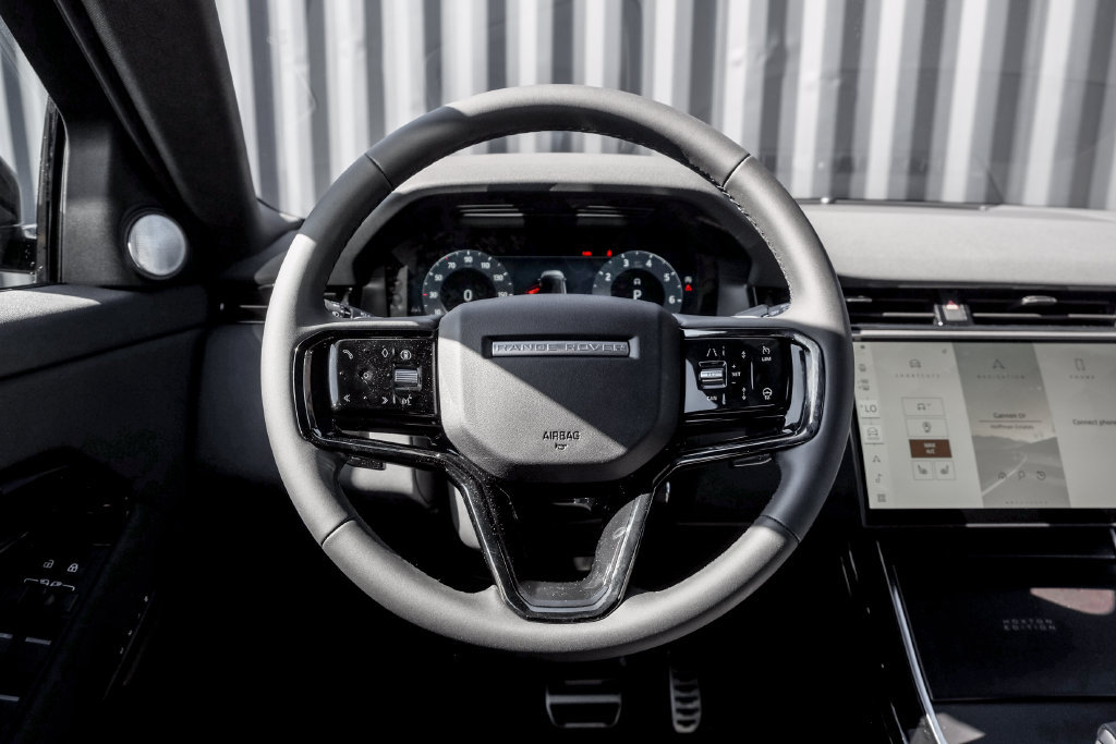 New 2026 Land Rover Range Rover Evoque Hoxton AWD/4WD image 19