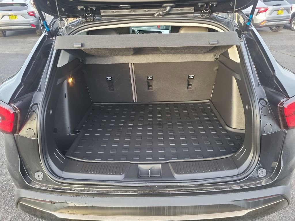 Used 2025 Chevrolet Trax ACTIV image 45