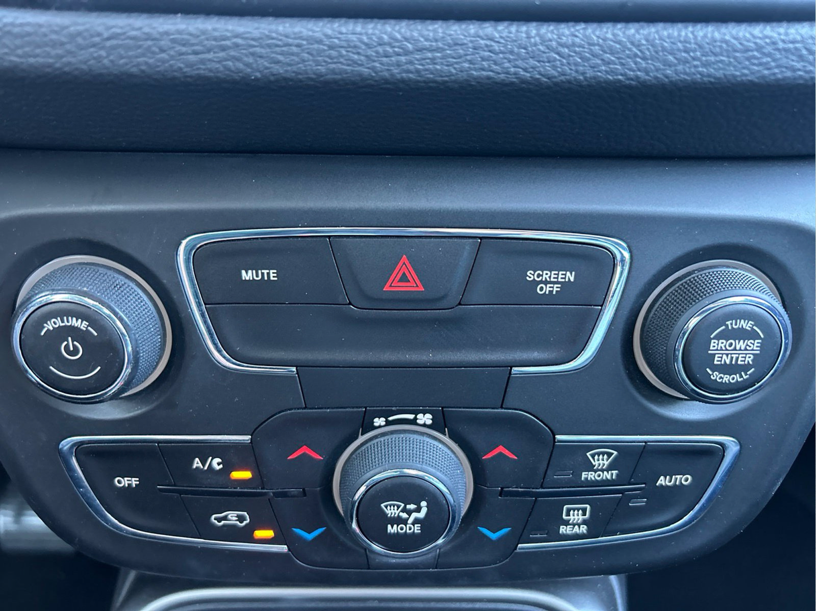 Certified 2021 Jeep Compass Latitude FWD image 30