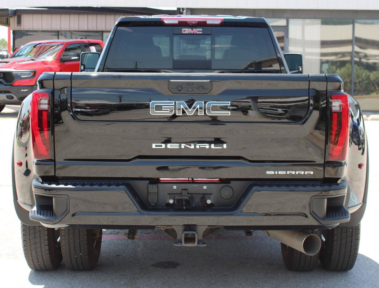 Used 2026 GMC Sierra 3500 Denali Ultimate AWD/4WD image 5