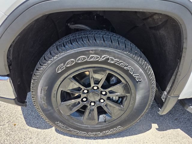 Used 2024 GMC Sierra 1500 Pro w/ Convenience Package RWD image 7