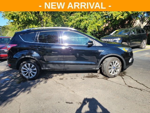 Used 2018 Ford Escape Titanium AWD/4WD image 2